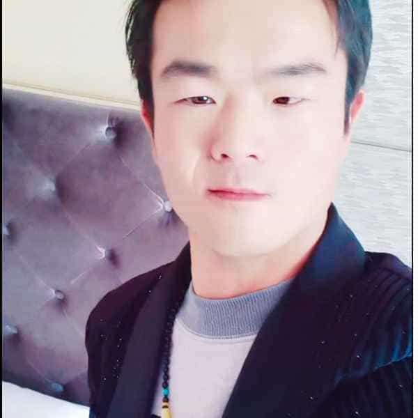 青海30岁单身帅哥真诚找对象-通辽征婚相亲网