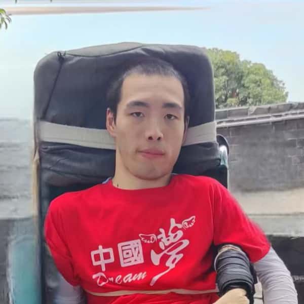 湖南30岁单身帅哥真诚找对象-通辽征婚相亲网